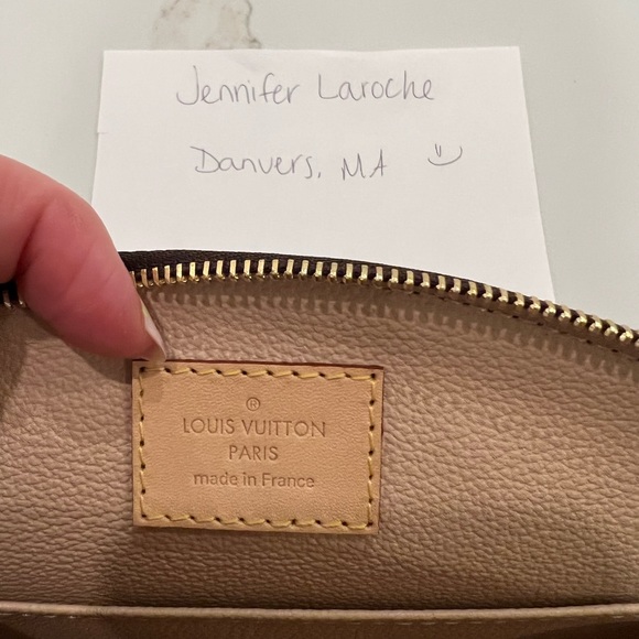 Louis Vuitton Monogram Demi Ronde GM Cosmetic Pouch - Picture 8 of 11